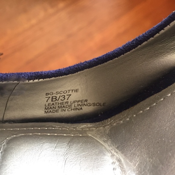 BCBGeneration Royal Blue Suede high Heels - Picture 4 of 8